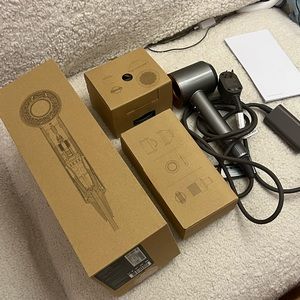 Dyson Supersonic™ hair dryer (Nickel/Copper)